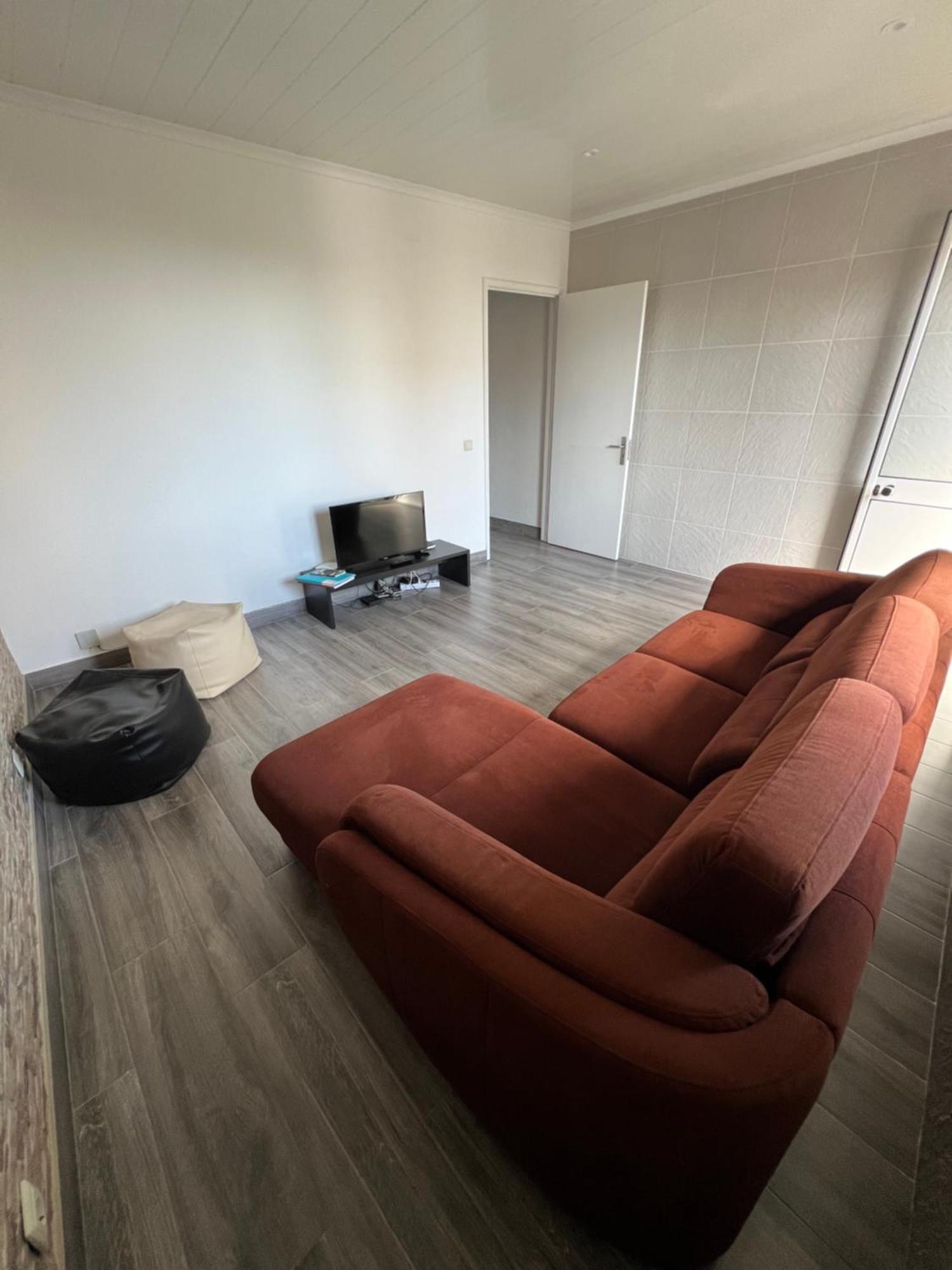 Casa A 2 Minutos A Pe De Piscina Natural Понта-Делгада Экстерьер фото