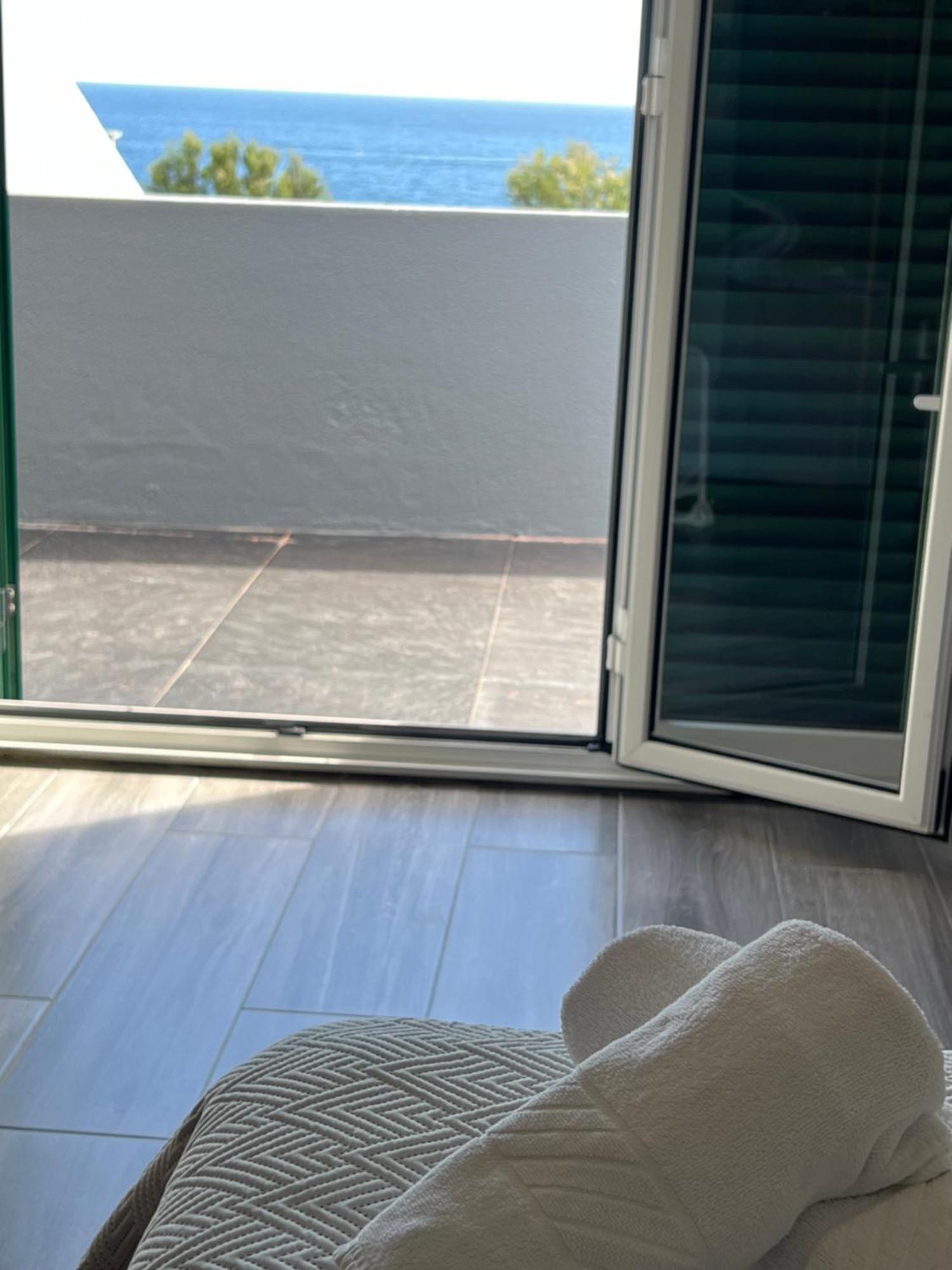 Casa A 2 Minutos A Pe De Piscina Natural Понта-Делгада Экстерьер фото