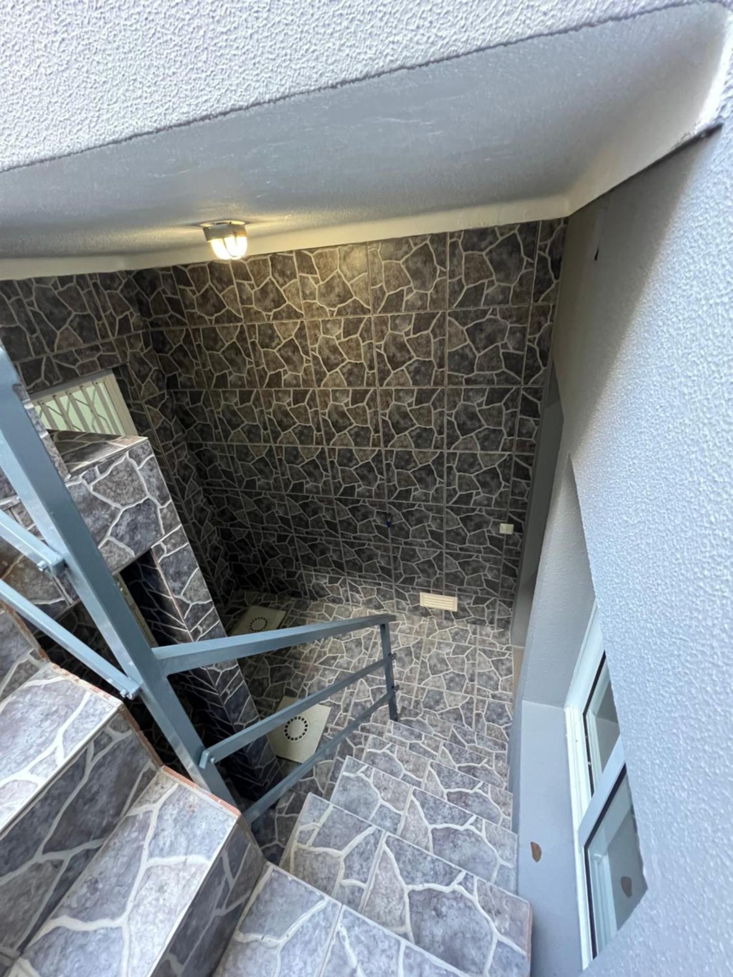 Casa A 2 Minutos A Pe De Piscina Natural Понта-Делгада Экстерьер фото